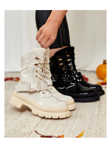 Resti Women's lacquered boots in beige Setogy