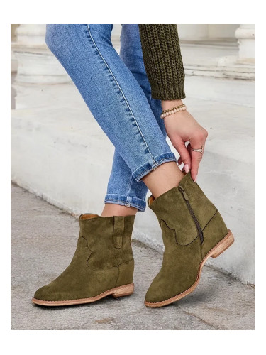 Resti Boots in cowboy style on a covered wedge heel Patorias