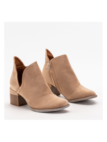 Resti Light brown women's insulated boots on the Karela post - Footwear