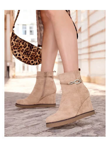 Resti Nerri women's boots on heels