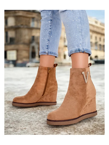 Resti Nerias women's boots on heels