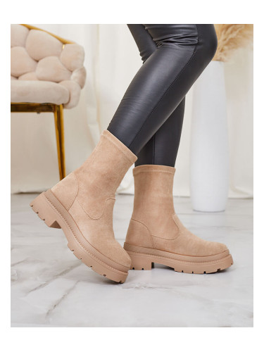 Resti Women's eco-suede boots in beige Classy Girl