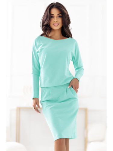 189-12 Long-sleeved sweatshirt dress with pockets – comfortable cut with a low neckline at the back – mint