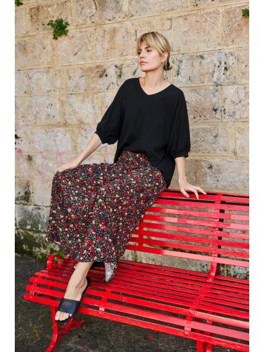 Marisse Black Floral Midi Skirt