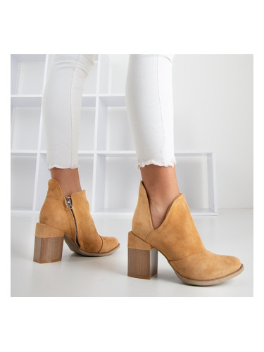 Resti Light brown women's ankle boots with Cintura cut-outs - Footwear