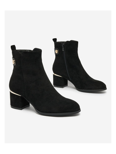 Resti Women's low stiletto boots in black Dogdas