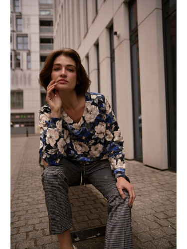 Marisse Black Floral V-Neck Sweatshirt