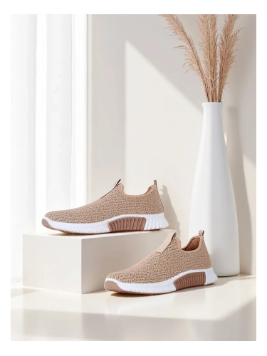 Resti Women's sports shoes made of material Agafia