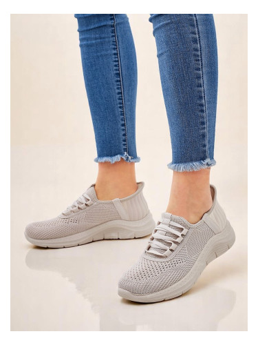 Resti Women's Slip-on Fabric Sports Shoes Arrate
