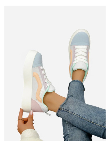 Resti Women's sports sneakers on a platform Ensis
