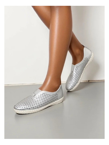 Resti Women's perforated loafers Gofielle
