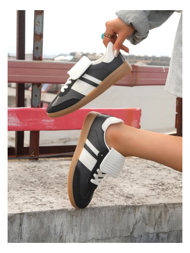 Resti Women's sports sneakers Ensire