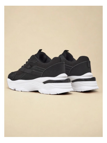 Resti Women's sports sneakers on a platform Gerovis