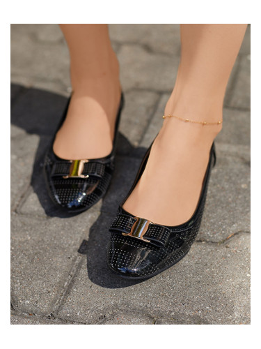 Resti Women's black openwork ballerinas with a bow Rumac - Footwear