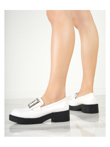 Resti Lacquered shoes with a white buckle. Fogim- Footwear