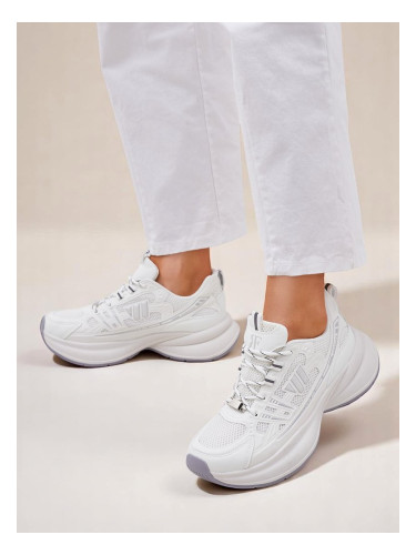 Resti Women's sport sneakers on a thicker sole Roality