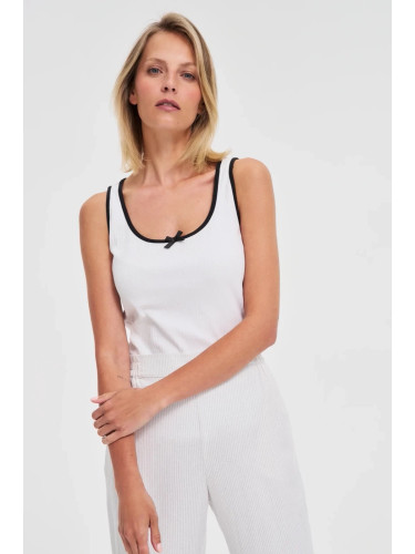 Marisse Fitted White Top