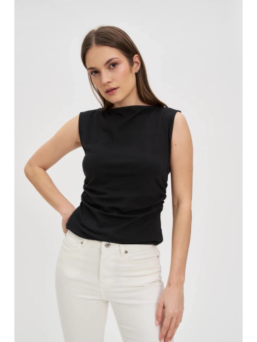 Marisse Plain Black Top