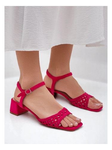 Resti Women's perforated sandals Azopi