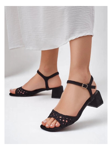 Resti Women's perforated sandals Azopi