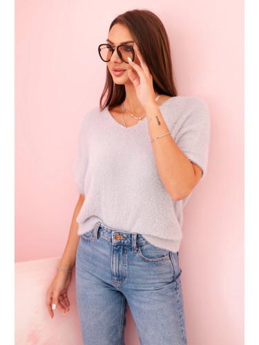 Kesi Włoski Women's sweater made of soft fluff with a V-neck and short sleeves gray