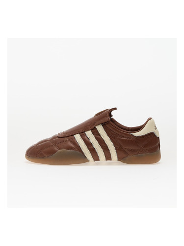 Сникърси adidas Taekwondo Mei W Preloved Brown/ Crew White/ Gum4 EUR 37 1/3