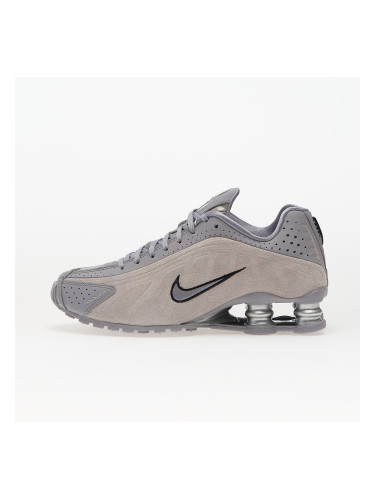 Сникърси Nike W Shox R4 Cement Grey/ Black-College Grey-Mtlc Silver EUR 42