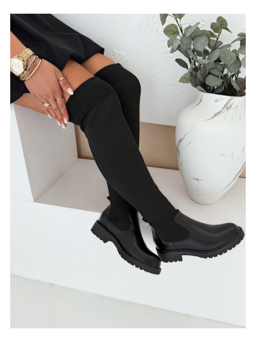 Черни ботуши без токчета
