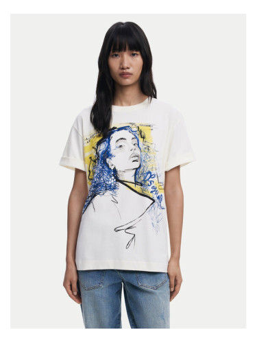 Desigual Тишърт Portrait 25WWTK05 Бял Loose Fit