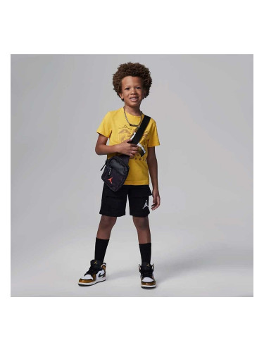 ДЕТСКИ СПОРТЕН ЕКИП ЗА МОМЧЕ NIKE B JORDAN AIR 2 3D FT SHORT SET ЖЪЛТ/ЧЕРЕН