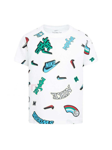 ДЕТСКА ТЕНИСКА ЗА МОМЧЕ NIKE 86M360-001 VARZITY AOP TEE БЯЛА