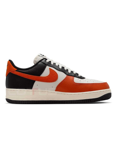 МЪЖКИ ОБУВКИ NIKE HQ4987-010 AIR FORCE 1 '07 LV8 SS ЧЕРНИ/ОРАНЖЕВИ