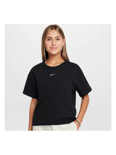ДЕТСКА ТЕНИСКА ЗА МОМИЧЕ NIKE FZ5559-010 NSW TEE BOXY ESSNTL LBR ЧЕРНА