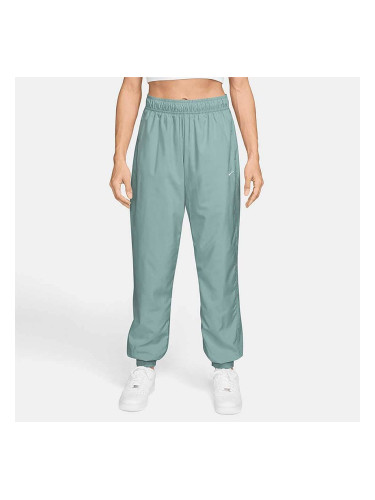 ДАМСКО ДОЛНИЩЕ NIKE FV7660-017 NSW OTG UV ESSNTL WVN MR JG ЗЕЛЕНО