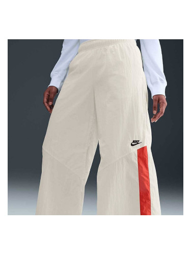 ДАМСКО ДОЛНИЩЕ NIKE IH8508-133 NSW WIDE LEG WVN PANT КРЕМАВО