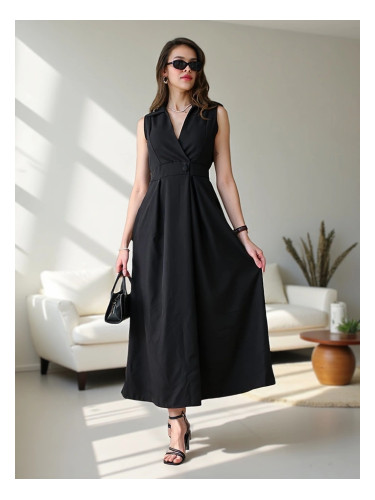 Resti Women's sleeveless dress with a wrap neckline Bizness