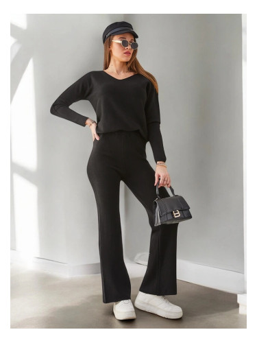 Resti Women's Sweater Set