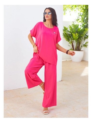 Resti Women's set with short sleeves, decorative flower, and wide trousers