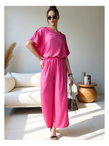 Resti Women's casual set with a short-sleeve blouse and wide trousers