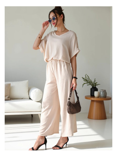 Resti Women's casual set with a short sleeve blouse and wide pants