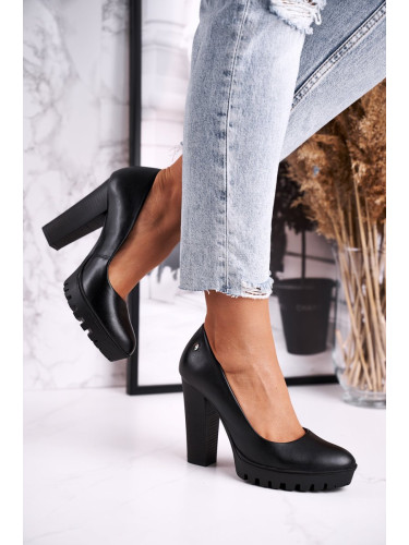 Дамски помпи на блок ток Maciejka