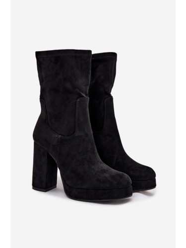 Boto Дамски боти на ток от еко велур черни Каролина