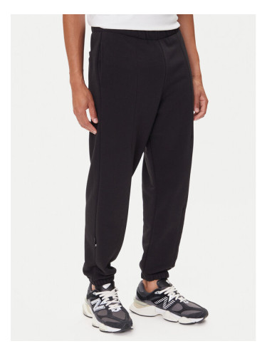 On Долнище анцуг Club Pants 1ME1004 Черен Relaxed Fit