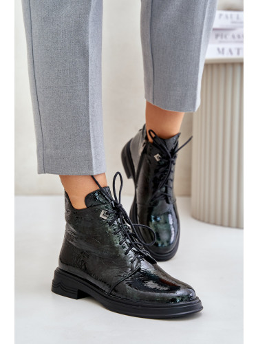 Leather patent leather women's ankle boots insulated with D&A dark green zip