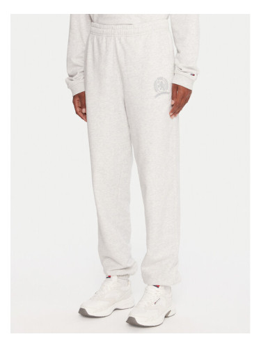 Tommy Jeans Долнище анцуг DW0DW21702 Сив Regular Fit