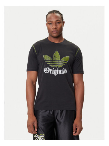 adidas Тишърт Distressed Graphic JY2761 Черен Regular Fit