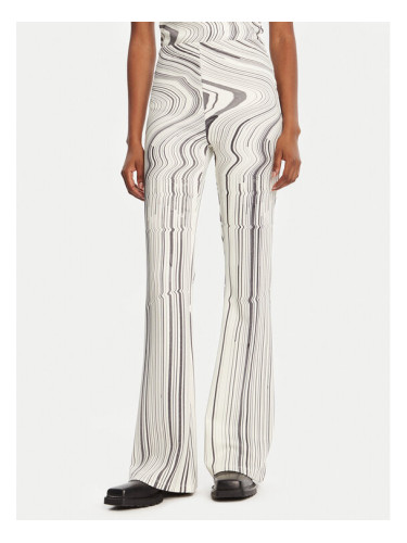 Desigual Текстилни панталони Chiara 25WWPK02 Екрю Flare Fit