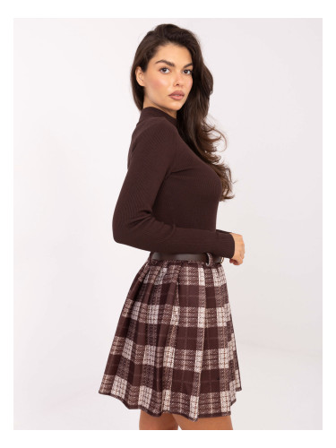 Кафява карирана пола с А-силует