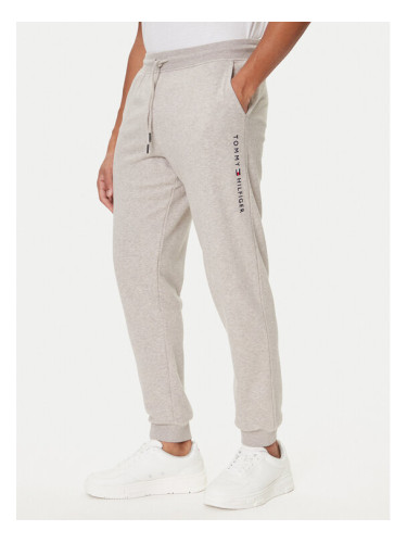 Tommy Hilfiger Долнище анцуг UM0UM03664 Бежов Regular Fit