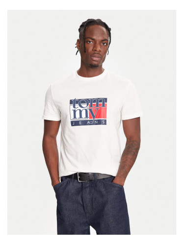 Tommy Jeans Тишърт DM0DM21977 Бял Regular Fit